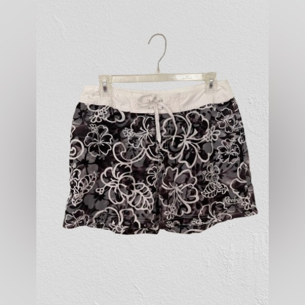 Reebok Woman’s Activewear Running Shorts, Sz S